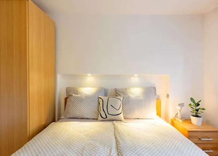דירה Urban Retreat Near Old Town ברטיסלאבה
