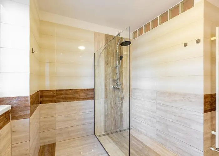 דירה Urban Retreat Near Old Town *