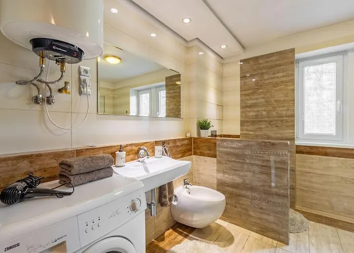 דירה Urban Retreat Near Old Town *