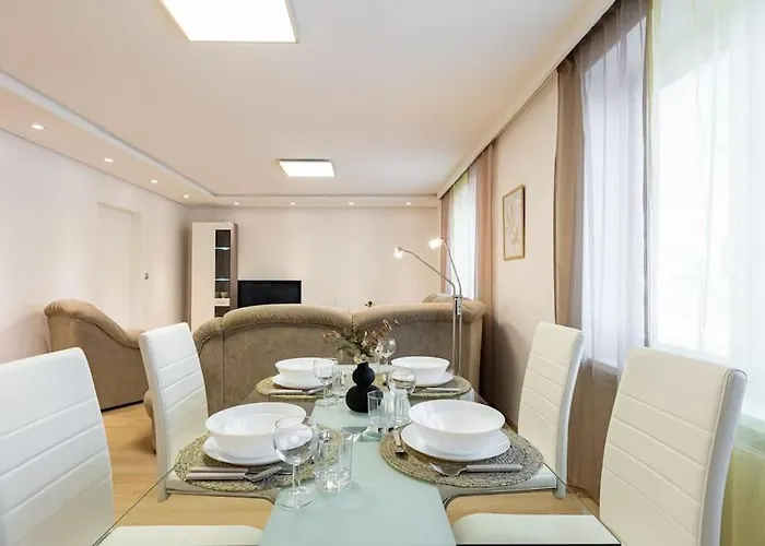 Appartamento Urban Retreat Near Old Town