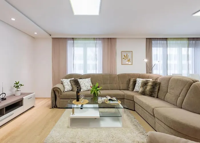 Appartamento Urban Retreat Near Old Town Bratislava