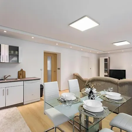 Apartmán Urban Retreat Near Old Town *