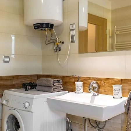 Appartement Urban Retreat Near Old Town Bratislava
