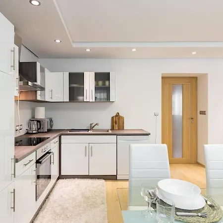 Apartmán Urban Retreat Near Old Town *